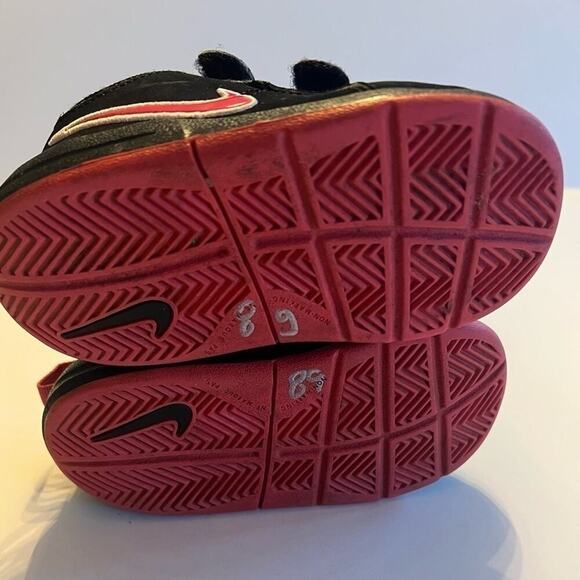 NIKE GIRLS VELCRO SNEAKER SIZE 7C MINT - Picture 5 of 5